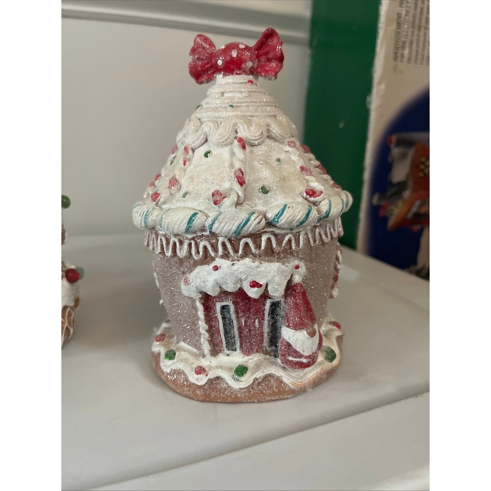 Gingerbread Cupcake House Christmas Village Glitter 6.5 Inch Sugar and Spice